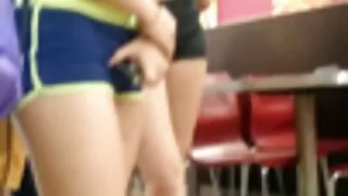 Blond lõdvestab mees suulise hellitab kohta massaaž