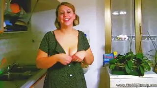 Must müügimees on valmis, et kurat punaste juustega Klient läbi augu seina