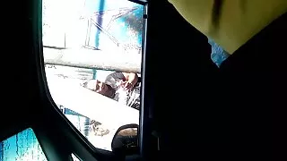 Busty Punapea hobuse naeratus perses mees ja näitas Sukad